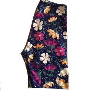 NWOT Lularoe TC Legging.